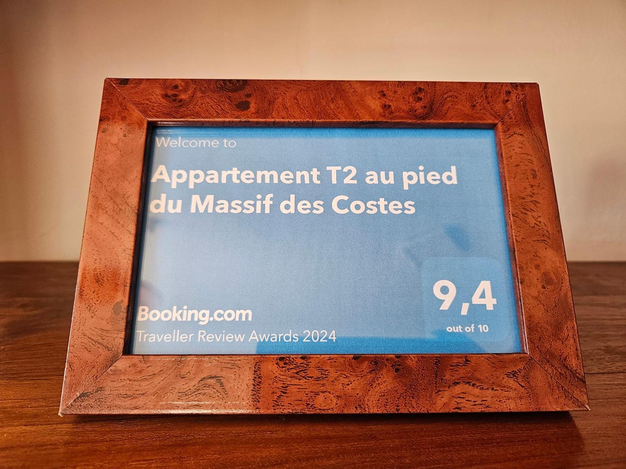 Au Pied Du Massif Des Costes Villa Pélissanne Exteriör bild