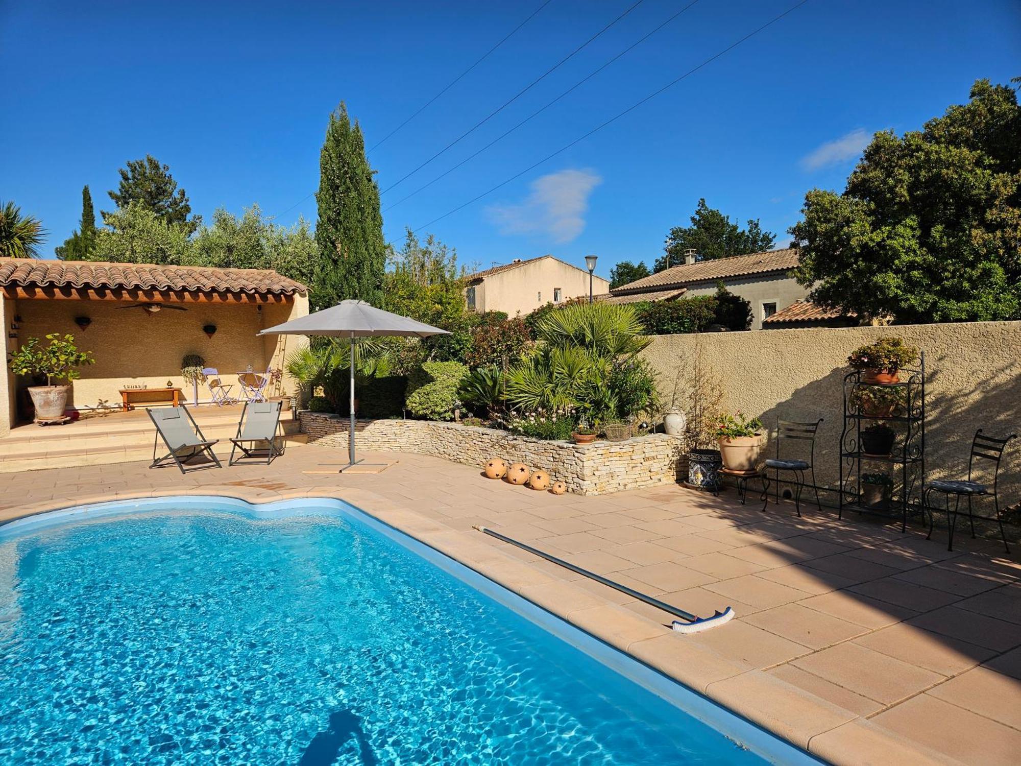 Au Pied Du Massif Des Costes Villa Pélissanne Exteriör bild